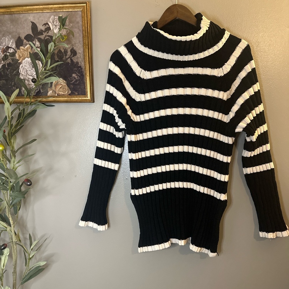 Altar’d State Ribbed Striped Mock Neck Sweater Black Cream Preppy Coastal M - Picture 3 of 9